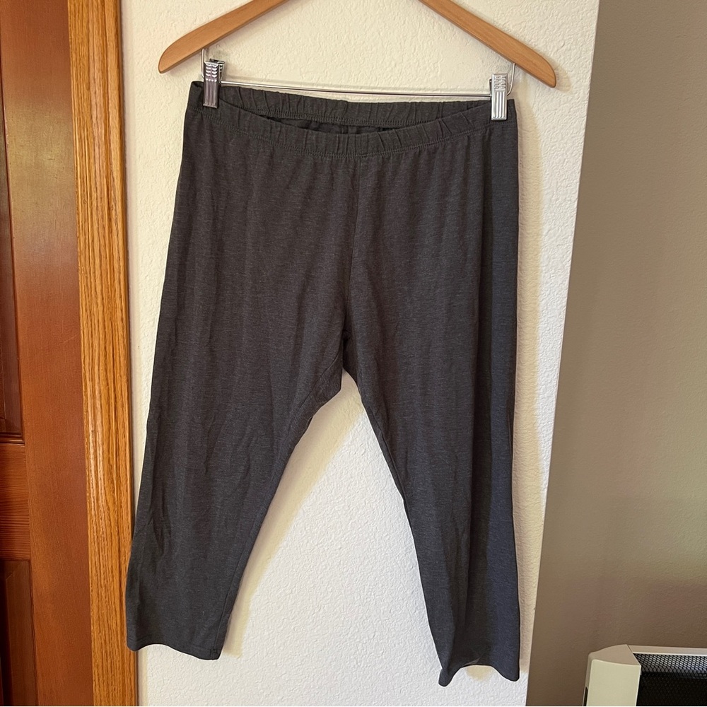 Attention Charcoal Gray 3/4 Soft Leggings Women’s L Lounge